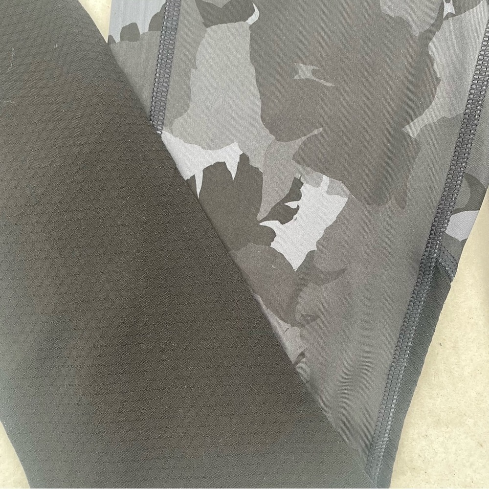 LULULEMON Women’s All you need Tight  Palm Party Naval Blue Black size: 2 - Picture 7 of 11